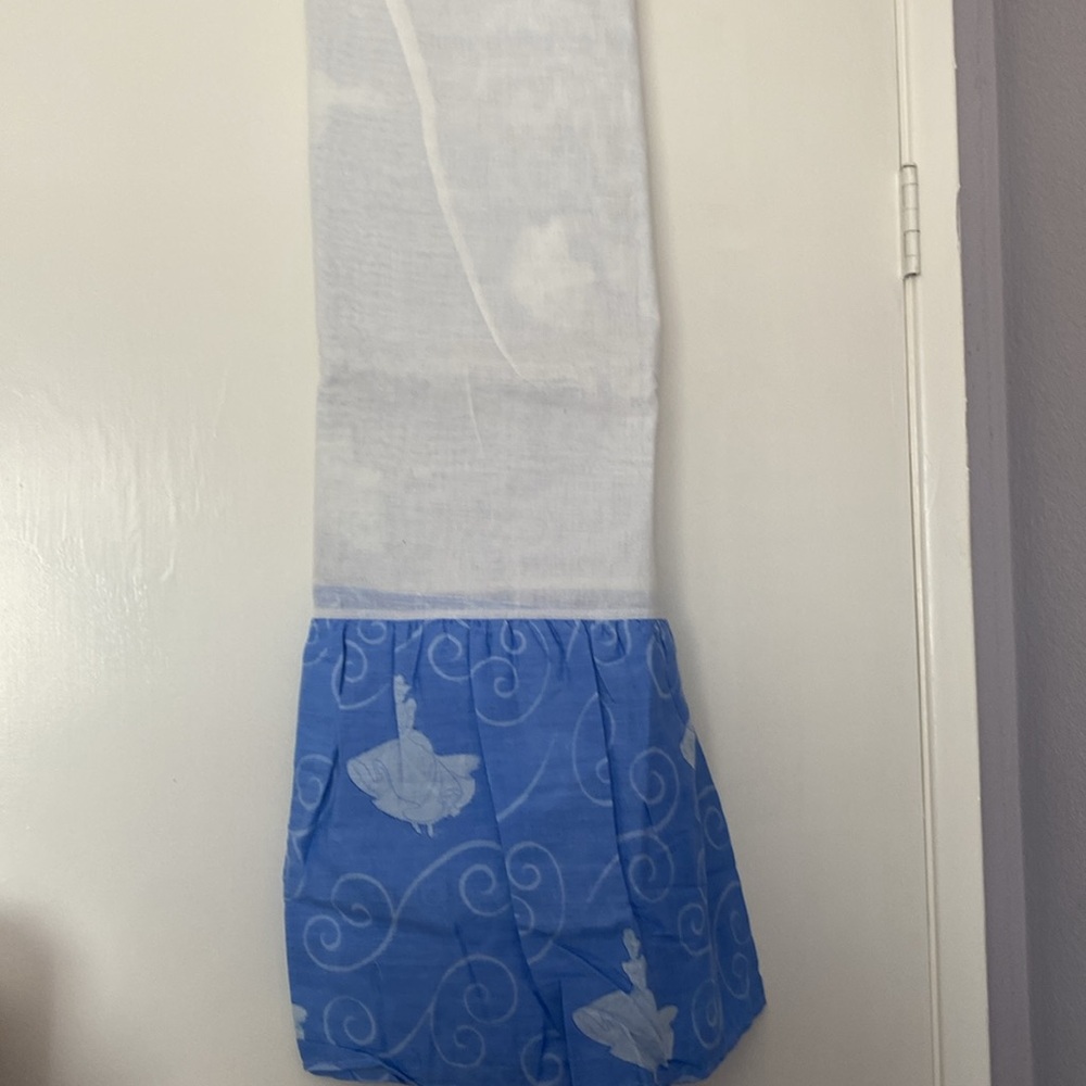 Disney Cinderella Bedskirt with (2) Two Ruffled Shams